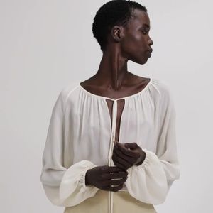 Theory Gathered LS Top in Cream